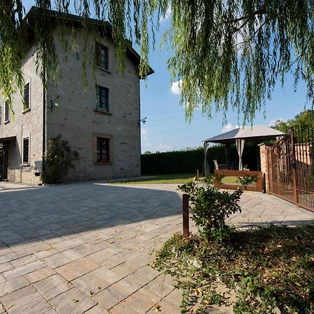 Agriturismo Cascina Costa Cassago Brianza Bagian luar foto